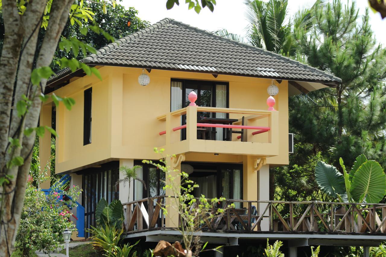 Porta Verde Resort Villas Caliraya Dolores  Exterior photo