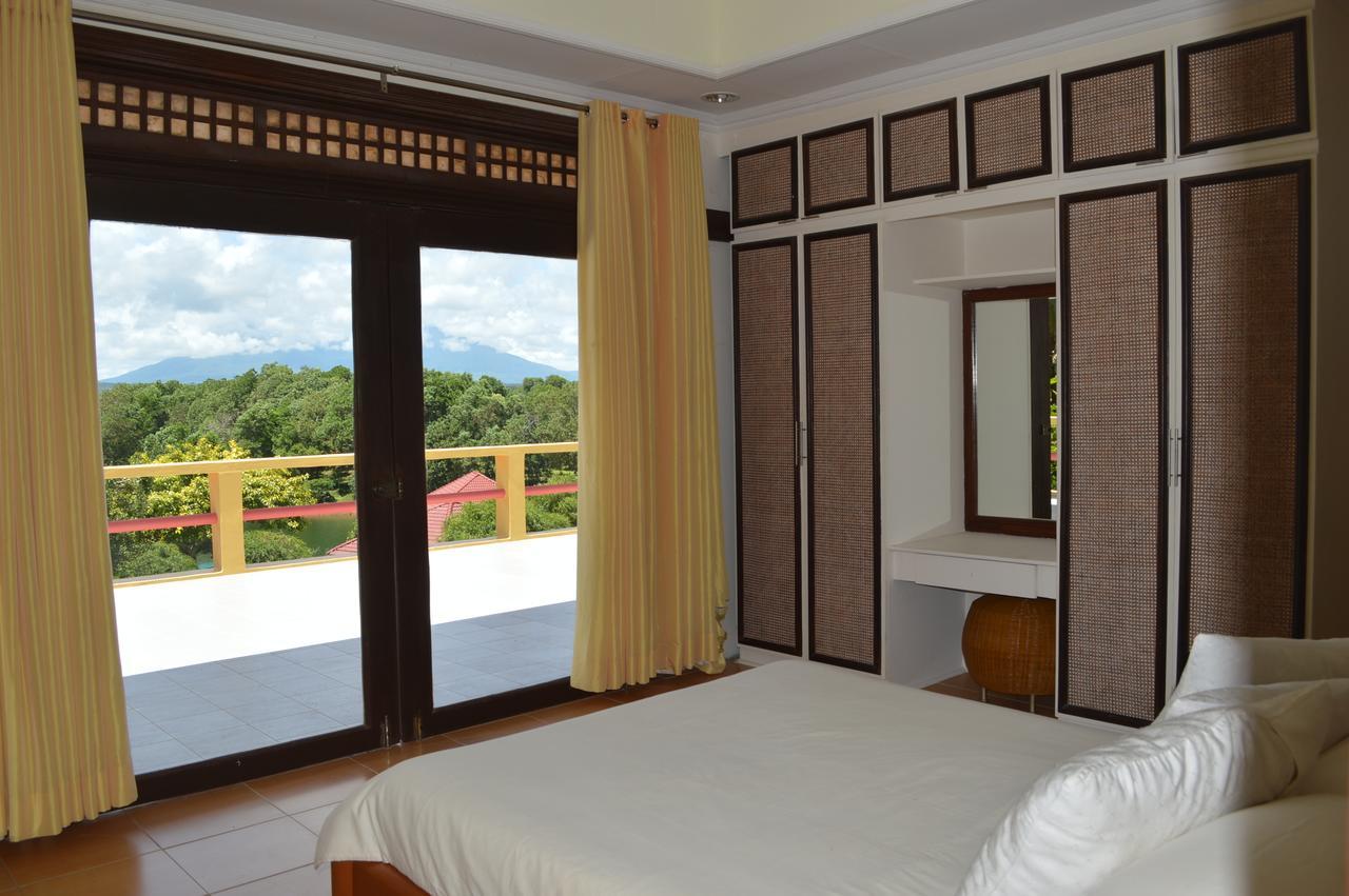 Porta Verde Resort Villas Caliraya Dolores  Exterior photo